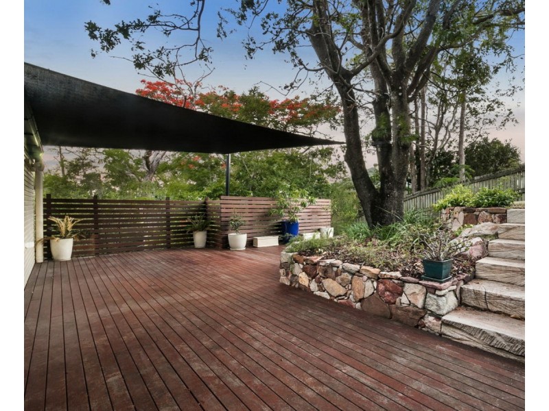 98 Russell Terrace, Indooroopilly QLD 4068