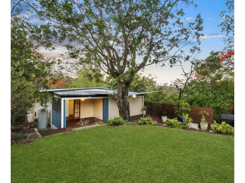 98 Russell Terrace, Indooroopilly QLD 4068