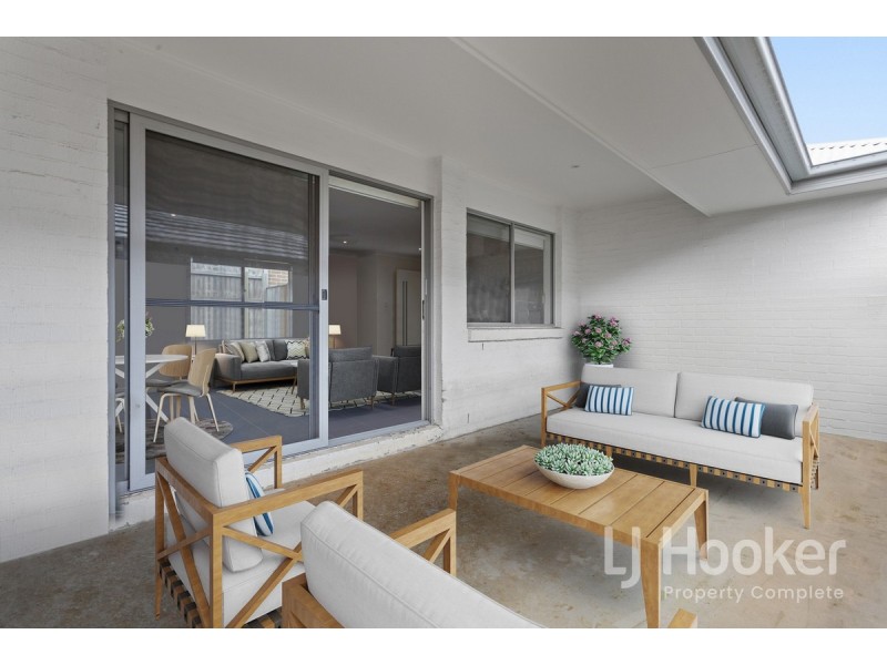 8 Mesa Street, Yarrabilba QLD 4207