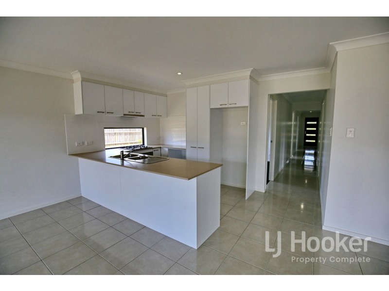 1 Pinehill Street, Yarrabilba QLD 4207