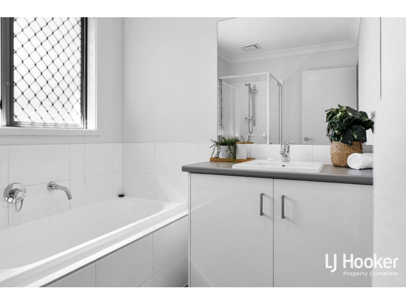 32 Sienna Circuit, Yarrabilba QLD 4207