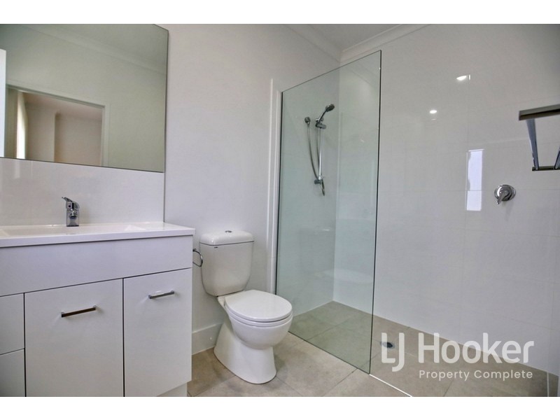 8/9-25 Waldron Street, Yarrabilba QLD 4207