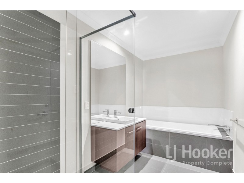 123 Summerview Avenue, Yarrabilba QLD 4207