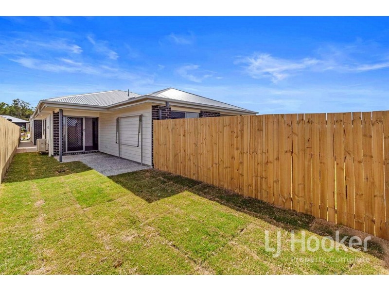 2/9 Rural Street, Park Ridge QLD 4125