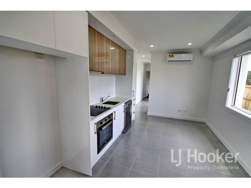 2/10 Diller Drive, Crestmead QLD 4132