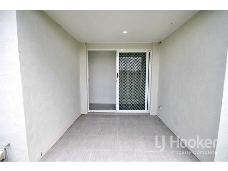 2/10 Diller Drive, Crestmead QLD 4132