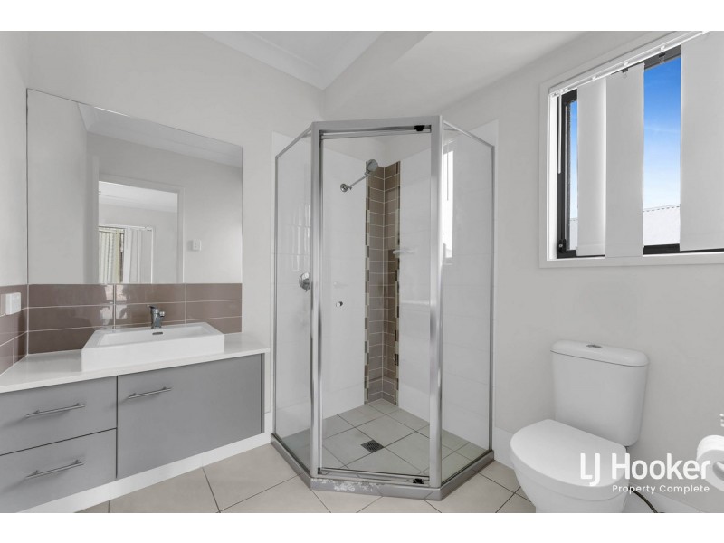 37 Essington Mews, Leichhardt QLD 4305