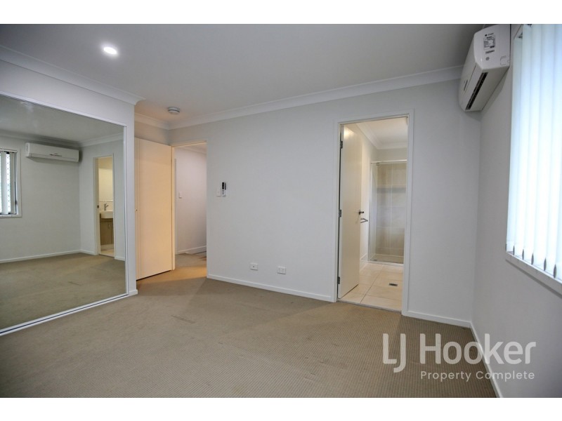 2/8-12 Wattlebrush Court, Park Ridge QLD 4125