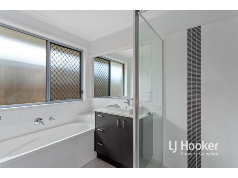 11 Willow Circuit, Yarrabilba QLD 4207