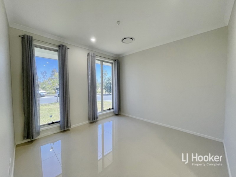 3 Windsor Avenue, Yarrabilba QLD 4207