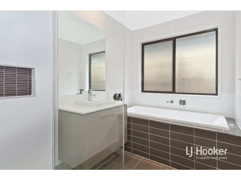 26 Olivine Circuit, Yarrabilba QLD 4207