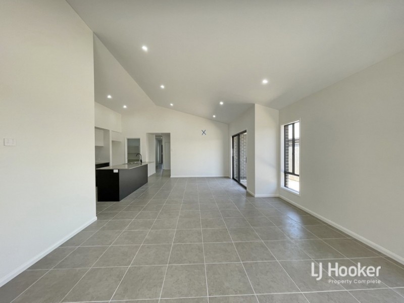 34 Carnavon Street, Yarrabilba QLD 4207