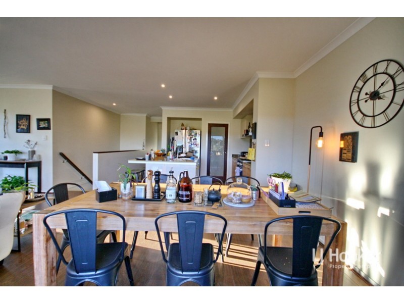 1 Hantlemann Lane, Yarrabilba QLD 4207