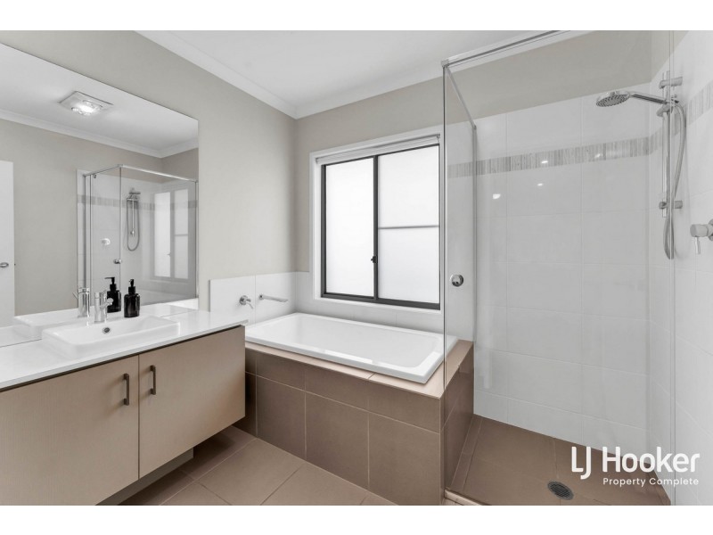 54 Combs Street, Yarrabilba QLD 4207