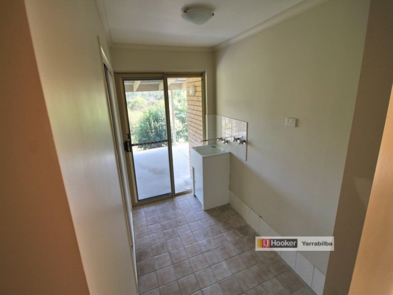 137 Walker Drive, Kooralbyn QLD 4285