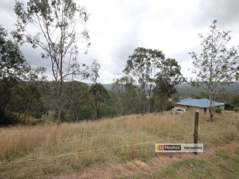 137 Walker Drive, Kooralbyn QLD 4285