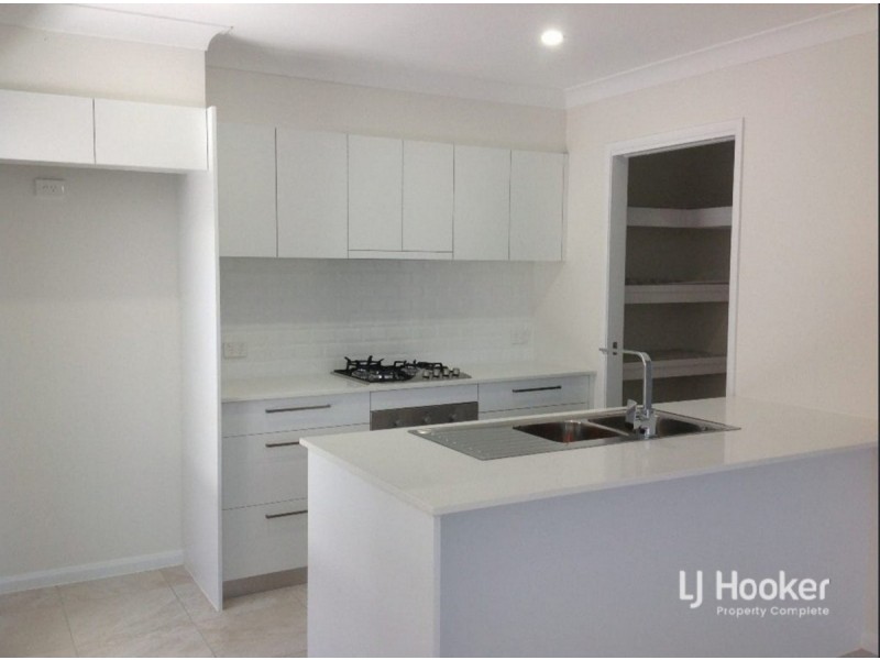 28 Baspa Street, Holmview QLD 4207