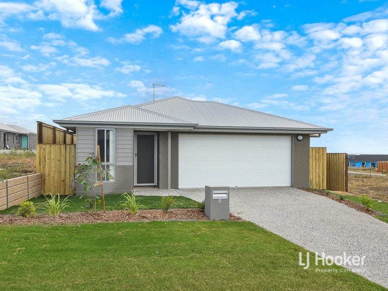 5 Field Close, Redbank Plains QLD 4301
