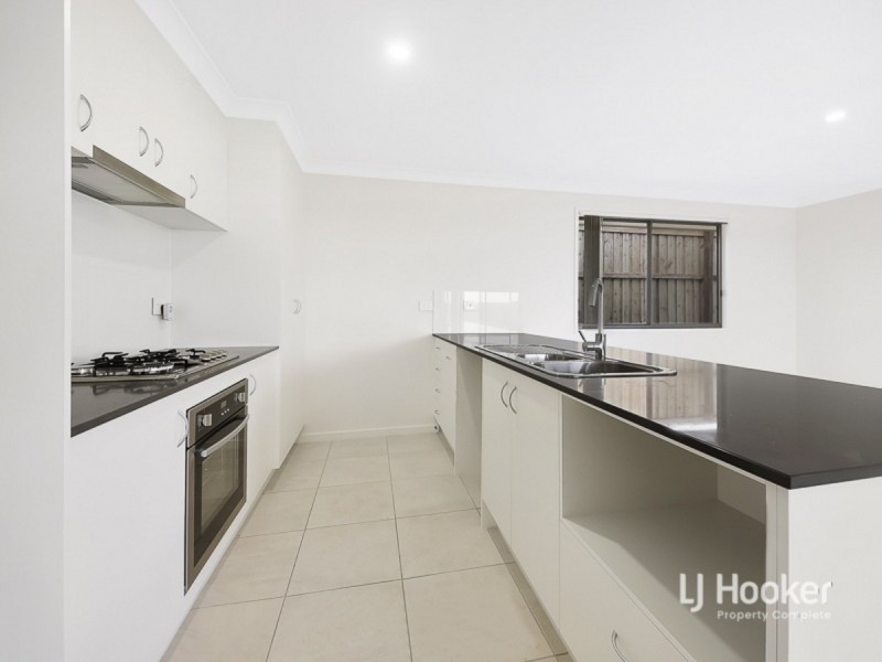 5 Field Close, Redbank Plains QLD 4301