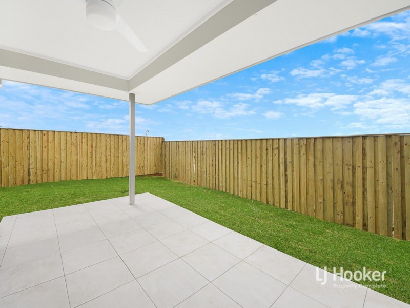 5 Field Close, Redbank Plains QLD 4301