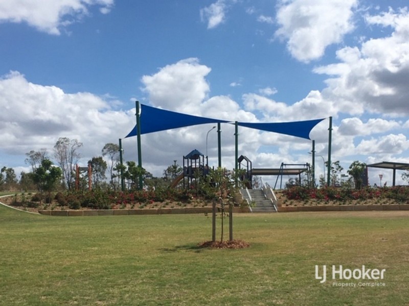 5 Field Close, Redbank Plains QLD 4301