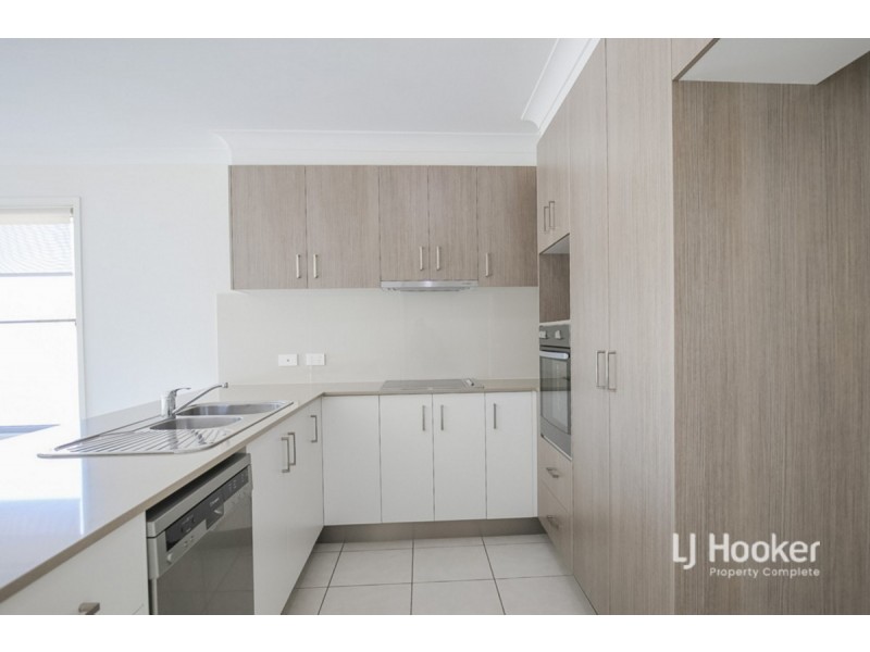 18 Treeline Circuit, Yarrabilba QLD 4207