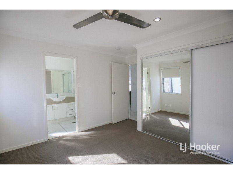 18 Treeline Circuit, Yarrabilba QLD 4207