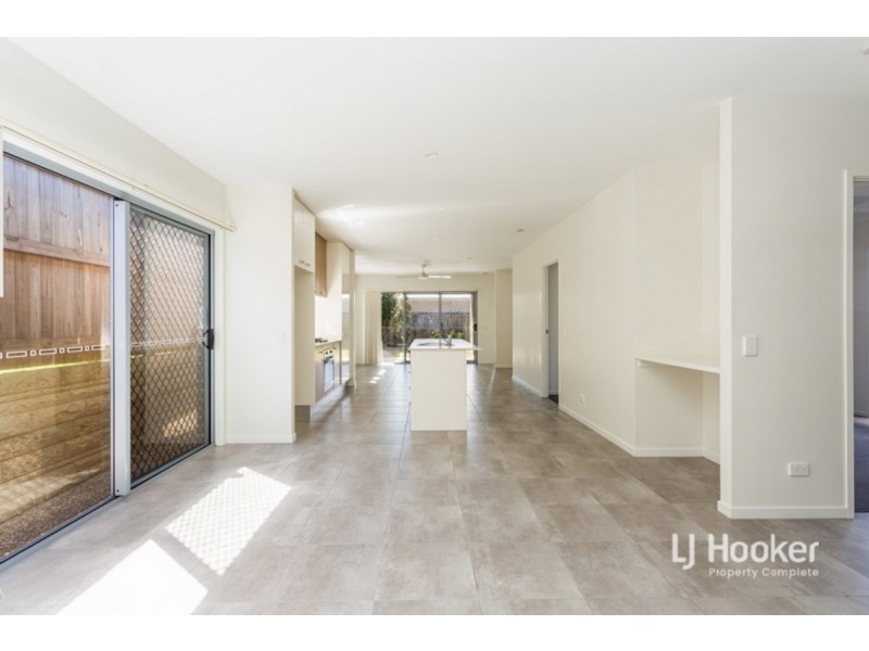 84 Sanctuary Parkway, Waterford QLD 4133