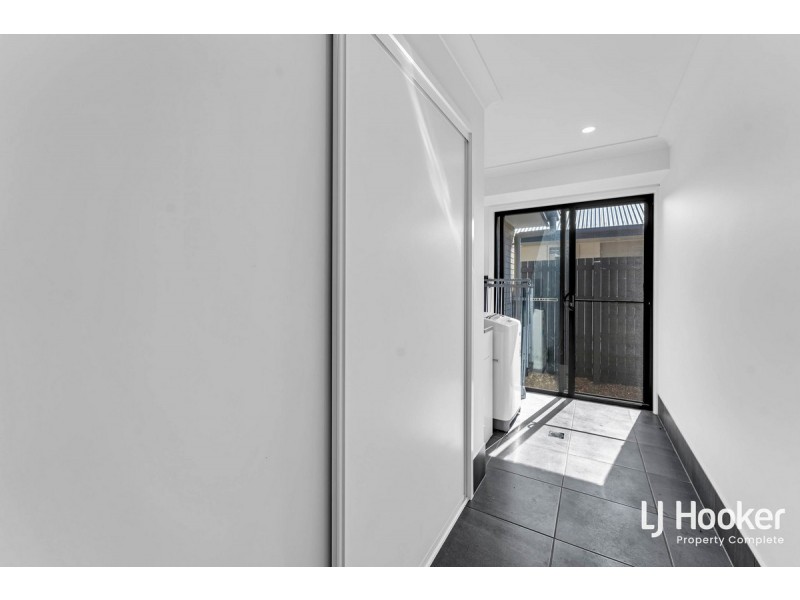 51 Montana Circuit, Logan Reserve QLD 4133