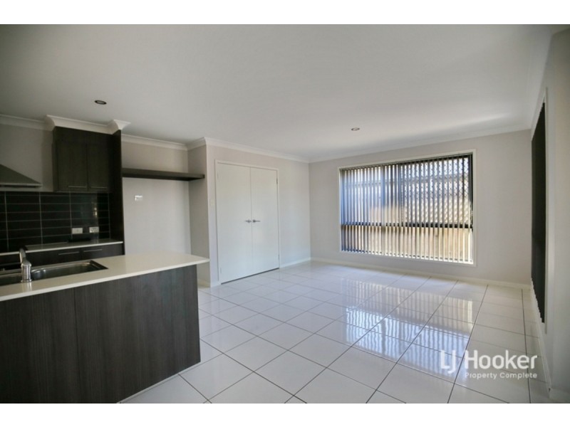 11 Howard Street, Yarrabilba QLD 4207