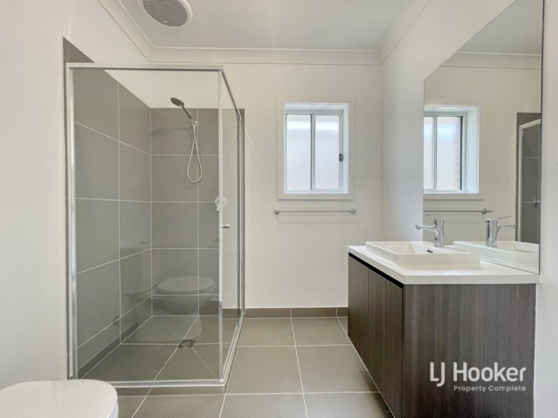 48 Diamond Drive, Yarrabilba QLD 4207