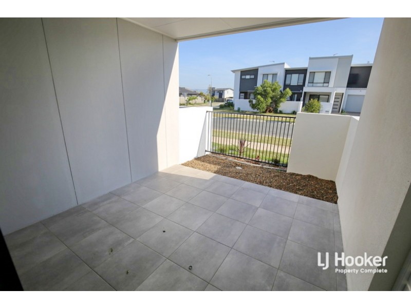 4 Lowthers Street, Yarrabilba QLD 4207