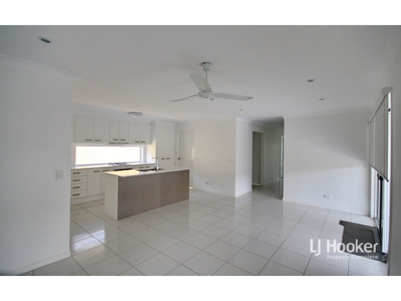 5 Pinehill Street, Yarrabilba QLD 4207