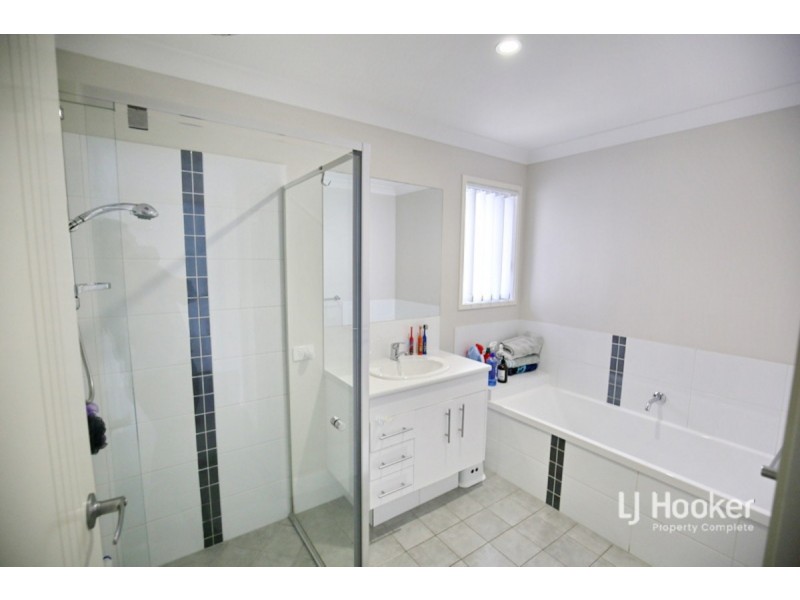 15 Tallwoods Circuit, Yarrabilba QLD 4207