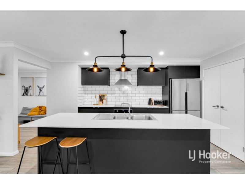 18 Southwood Circuit, Yarrabilba QLD 4207