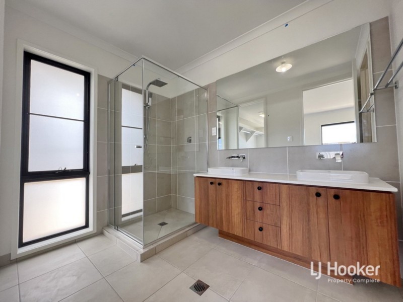 30 Snowdonia Crescent, Yarrabilba QLD 4207