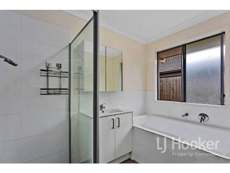 8 Mesa Street, Yarrabilba QLD 4207