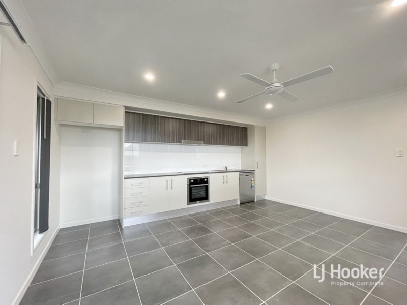 2/19 Alabaster Street, Collingwood Park QLD 4301