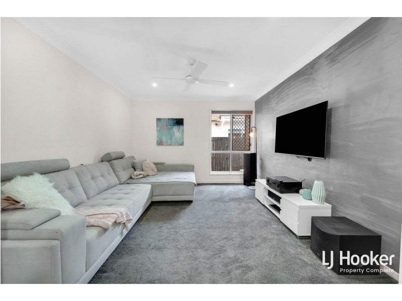 135 Buxton Avenue, Yarrabilba QLD 4207