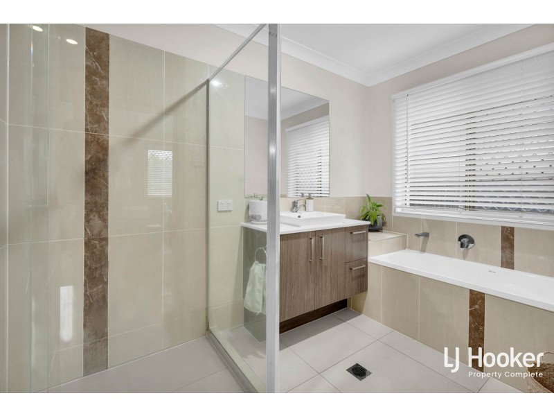 135 Buxton Avenue, Yarrabilba QLD 4207