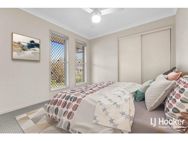 11 Kenross Close, Gleneagle QLD 4285