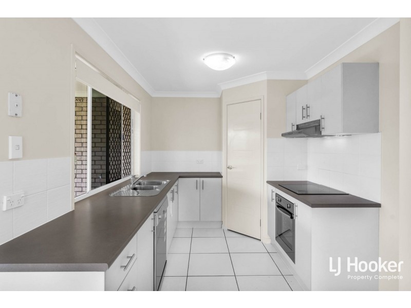 11 Kenross Close, Gleneagle QLD 4285