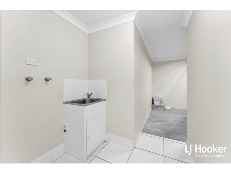 11 Kenross Close, Gleneagle QLD 4285