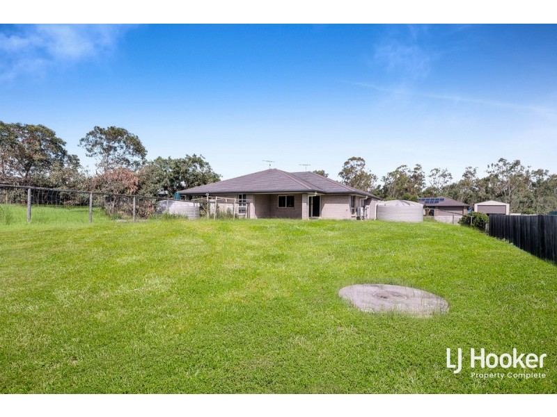 11 Kenross Close, Gleneagle QLD 4285