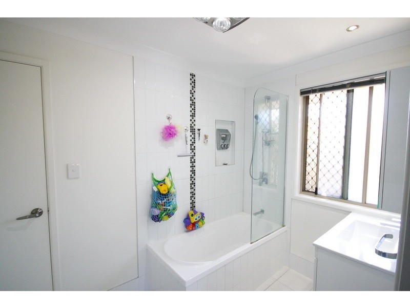 9 Natone Court, Bethania QLD 4205