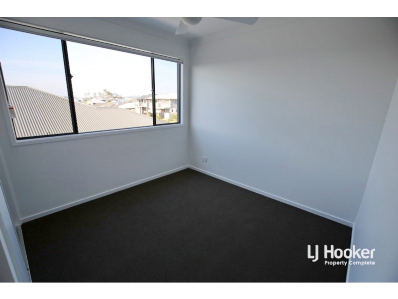 4 Lowthers Street, Yarrabilba QLD 4207