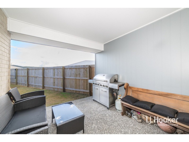 2/69 Darnell Street, Yarrabilba QLD 4207