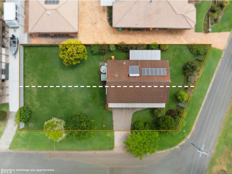 1 Sandra Court, Redland Bay QLD 4165