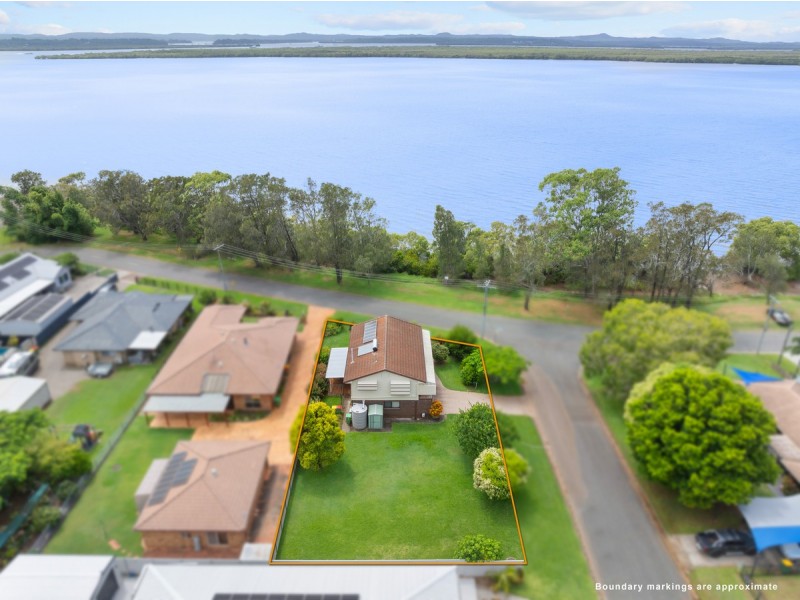 1 Sandra Court, Redland Bay QLD 4165