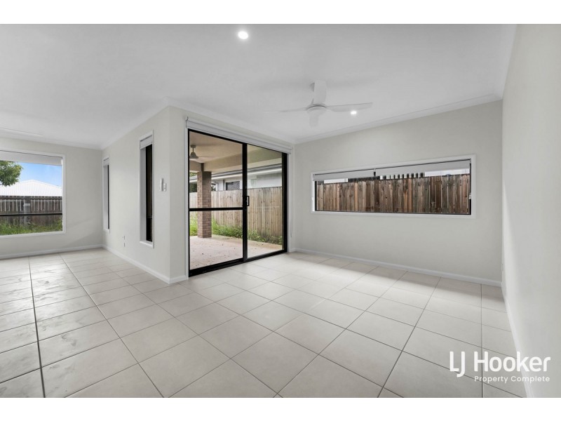 18 Tulloch Street, Logan Reserve QLD 4133